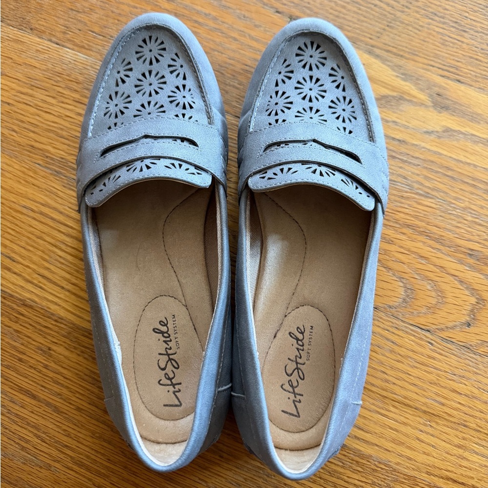 Life Stride Women's Gray Perforated Slip-On Loafers 7.5W - NWOB